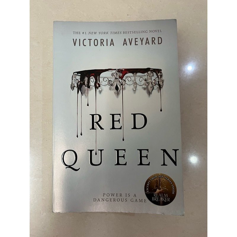 Red Queen by Victoria Aveyard (english ver) original - preloved