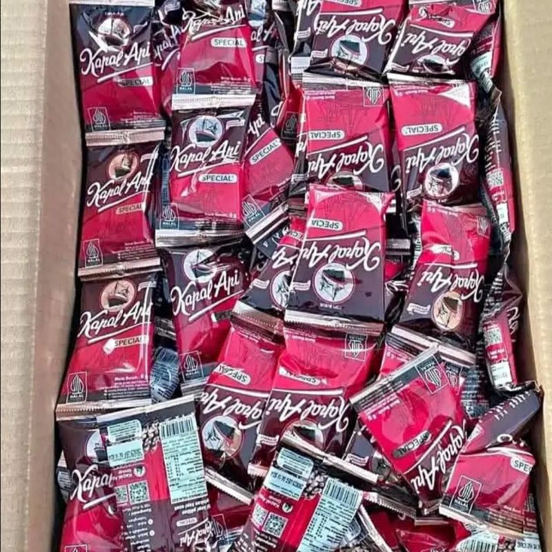 

Kopi Kapal Api Spesial 6 gr || jadi isi 220 bungkus / 1 karton || Asli || Tanpa Gula || 1 dus karton