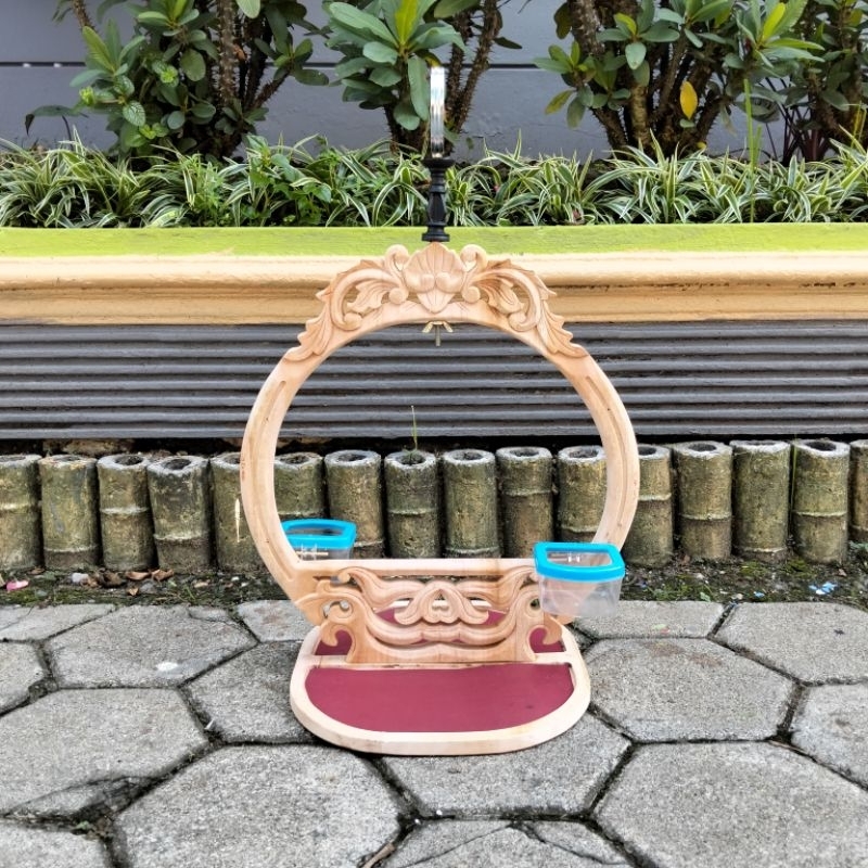 Sangkar Layang Kayu Ukir Antik Elegan