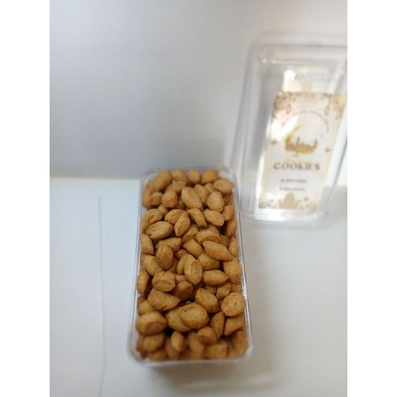 

biji ketapang manis gurih