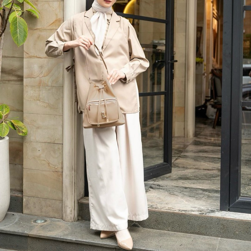 [NEW] TOKYO HOBO BAG BEIGE by Heylocal