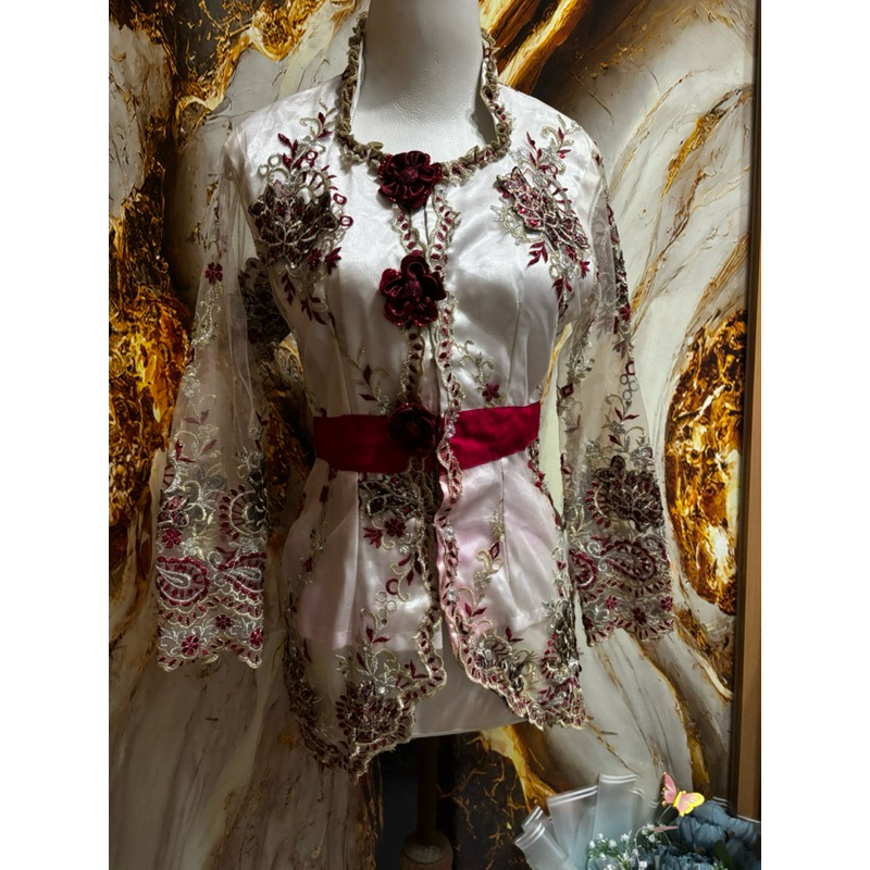 PL kebaya bunga cantik