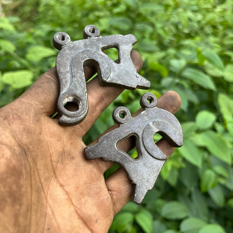 DO verty supit urang as sepeda belakang bahan besi cor kuat dan kokoh