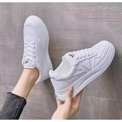 Sepatu putih wanita ootd 2023 / Sepatu putih sneakers / Sepatu perempuan terbaru 2023 / Sepatu perem