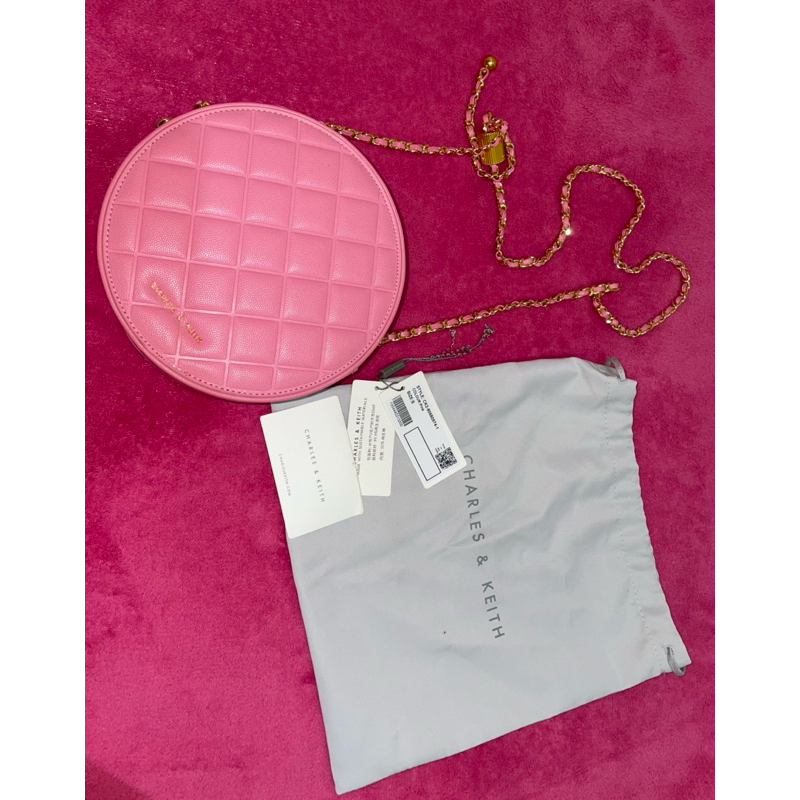 TAS PEREMPUAN CHARLES & KEITH ORIGINAL - PRELOVE