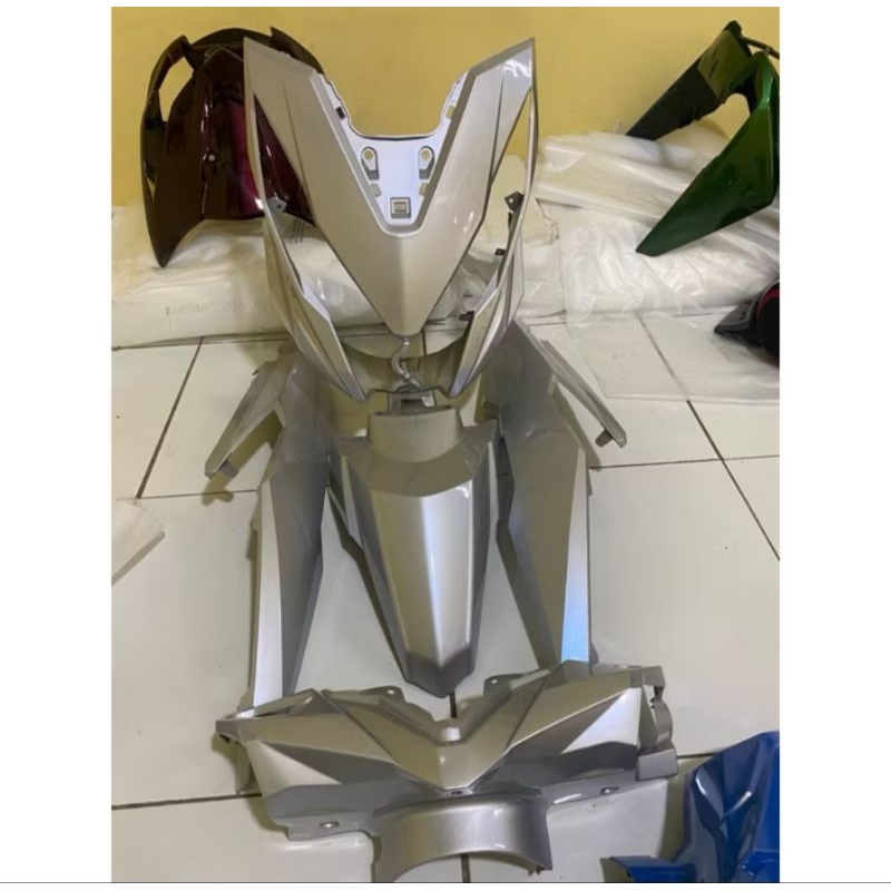 cover full body halus motor beat esp / eco 2016-2018 silver