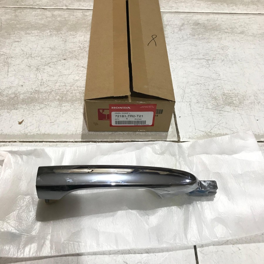 HANDLE PINTU DEPAN LUAR HONDA CIVIC FB1 2012/17 /L