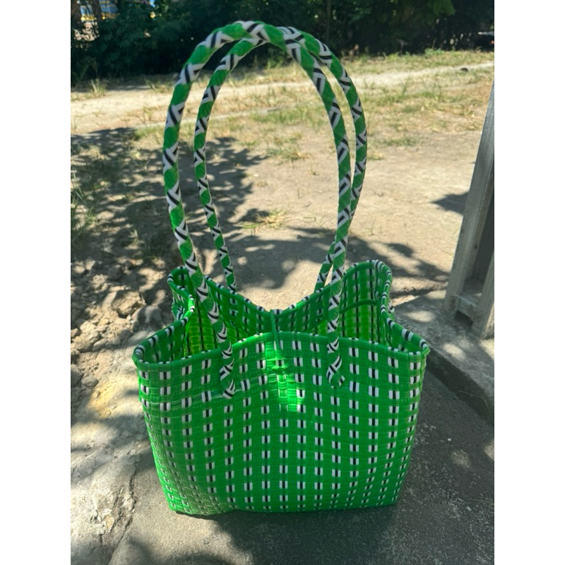 Tas anyaman jali2 ukuran L