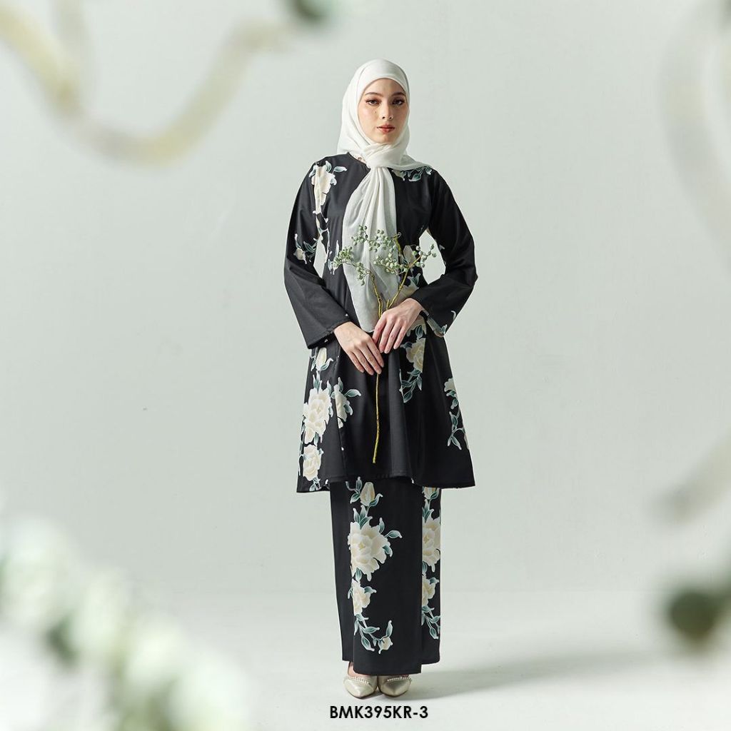 Kurung Riau BerMotif-Kurung Malaysia-Kurung Melayu-Colorblast