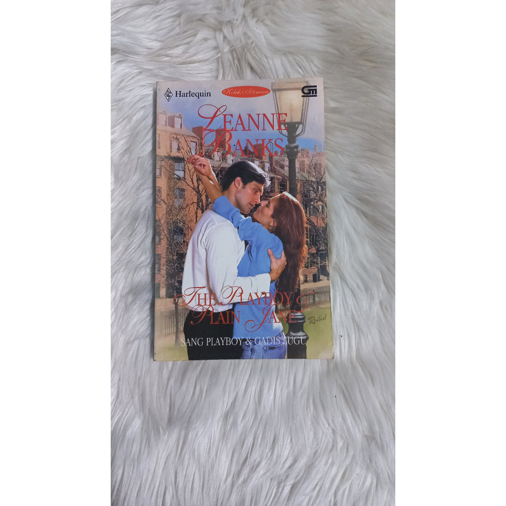 Preloved Novel Harlequin Sang Playboy & Gadis Lugu by Leanne Banks
