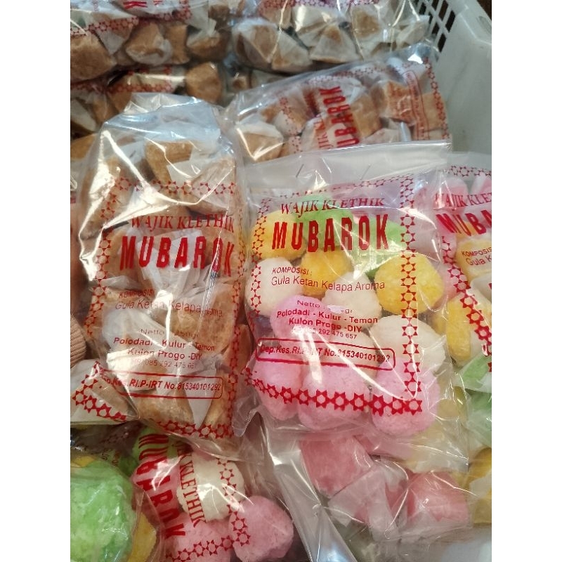 

wajik kletik geplak warna warni camilan kelapa manis oleh oleh Jogja