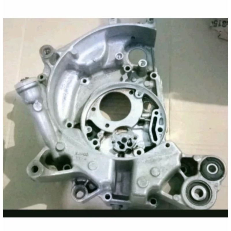 RANGKA MESIN KERENGKES BLOK OLI BAGIAN KANAN MIO J SOUL GT MIO GT SEKEN ORIGINAL