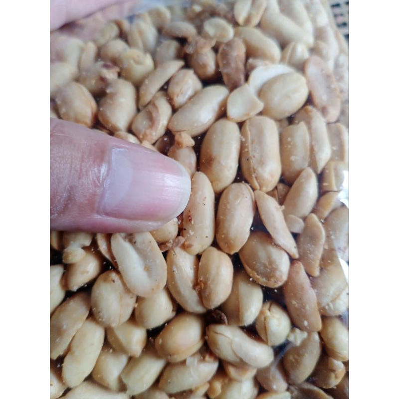 

Camilan Kacang Bawang Bali 250 Gram Cemilan Jajanan