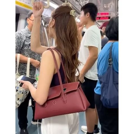 [KEKULITAN HANINA BAG] TAS KULIT SAPI ASLI JENIS PULL UP/TAS KULIT GARUT/TAS KULIT ORIGINAL/TAS KULI