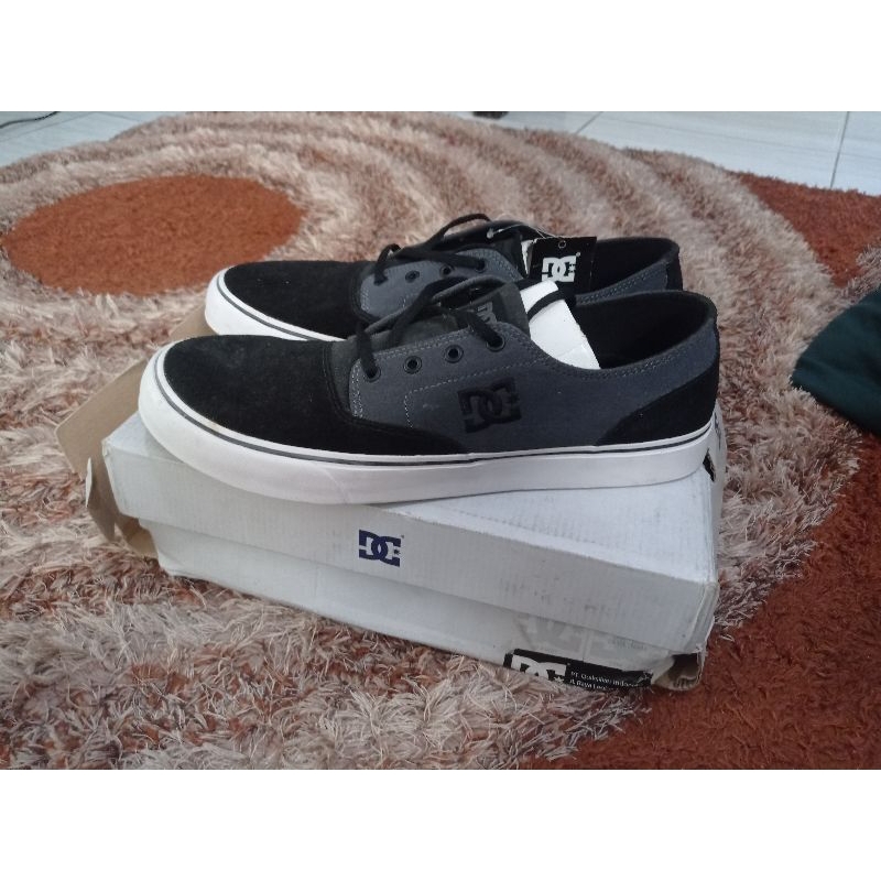 sepatu DC original