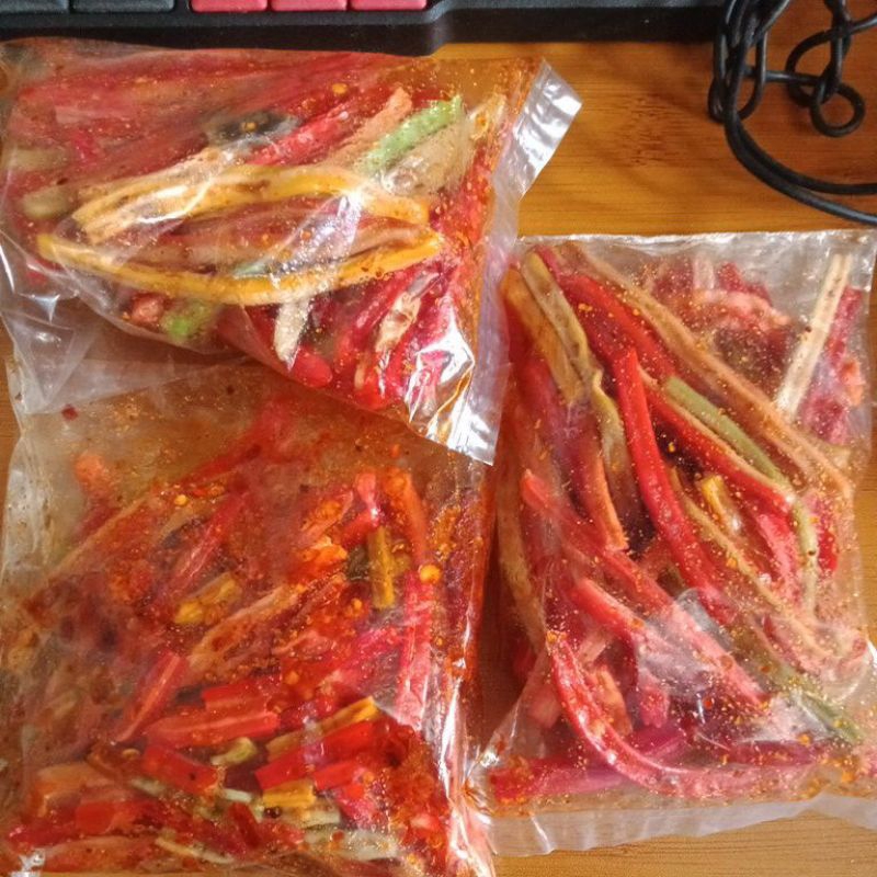 

BETON CIKRUH BUMBU CHILI OIL PEDAS DAUN JERUK ENAK PISAN