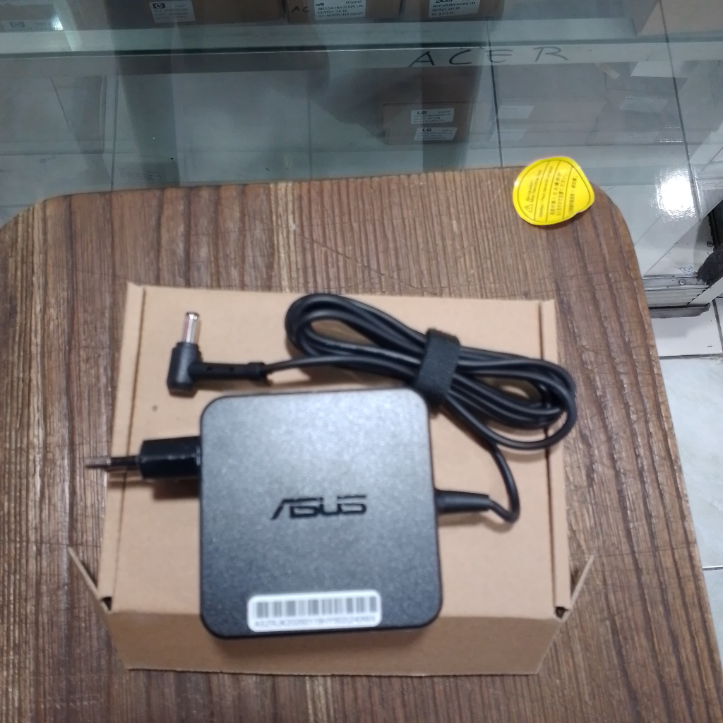 Adaptor Charger Laptop Asus TP300 TP300L TP300LA TP300LD TP300UL (65W)