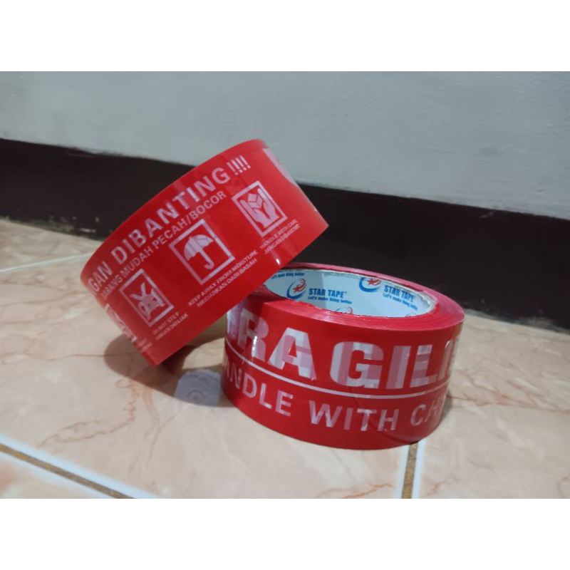 

Fragile Merah