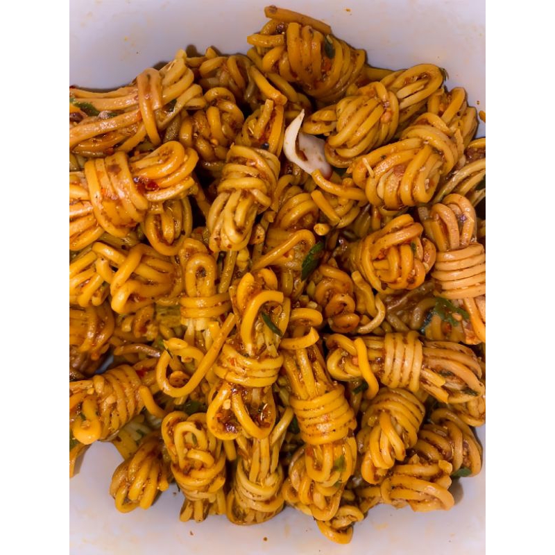 

Mie gulung/mie uwel pedas original ekstra daun jeruk 250g