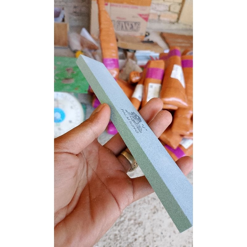 BATU ASAH SEBUK INTAN