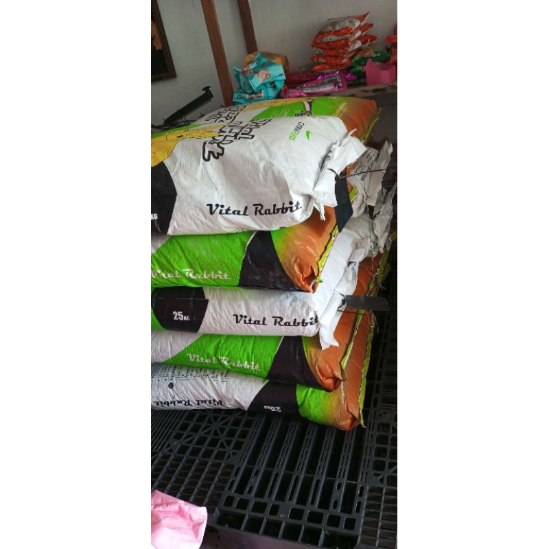 pelet kelinci vital rabbit 25kg