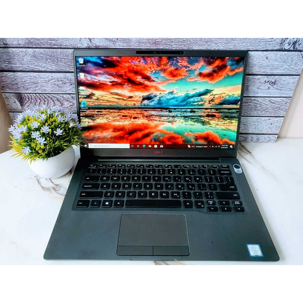 Laptop Dell Latitude 7400 i5 Gen 8365U & i7 Gen 8665U  RAM 8GB/16GB SSD 128GB/256GB/512GB Layar 14" 