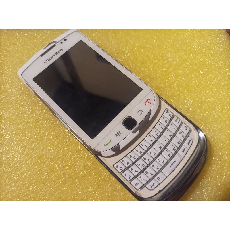 Hp jadul Blackberry torch 1 9800