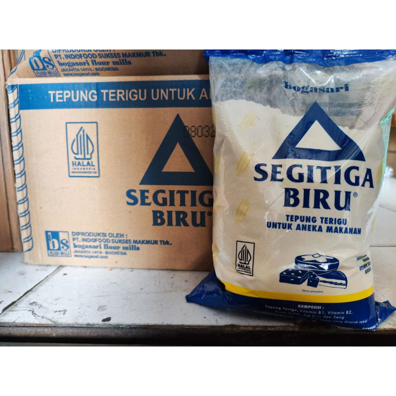 

TEPUNG TERIGU SEGITIGA BIRU 1KG PER DUS ISI 12PCS