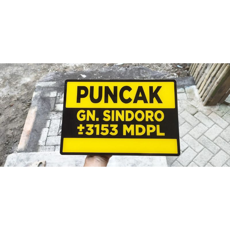 

plakat gunung / papan nama gunung bahan akrilik ukuran 20x30