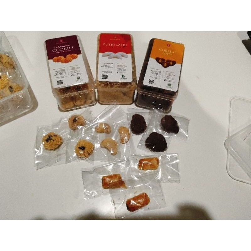

Tester Cookies Holland Bakery