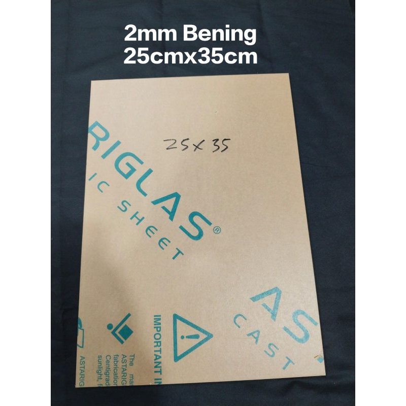 

Akrilik Lembaran Bening Tebel 2mm 25cm x 35cm