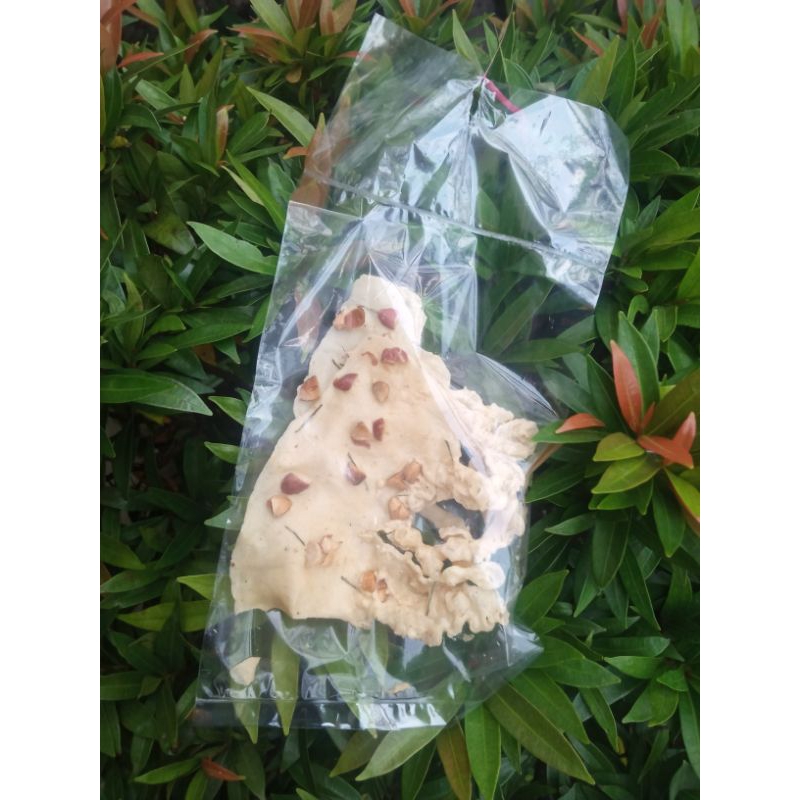 

Rempeyek kacang home made