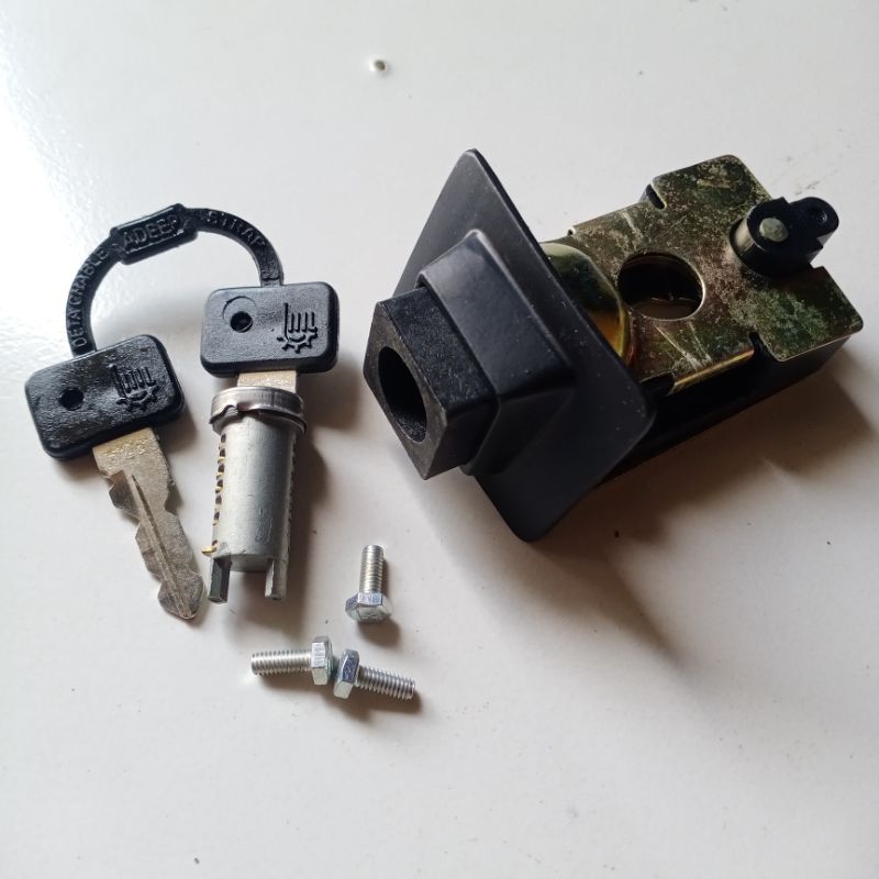 kunci jok vespa spartan new px