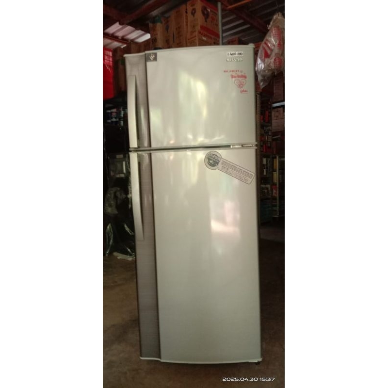 Kulkas Sharp 2pintu Tanpa bunga es