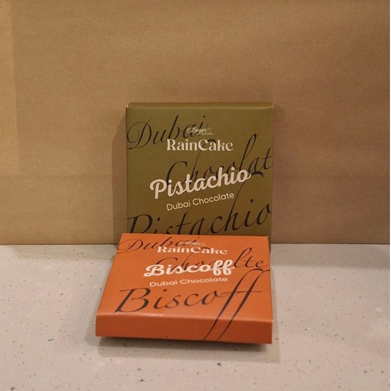 

Bogor Raincake - Bundling 2pcs Dubai Pistachio Chocolate & Biscoff Reg 47gr