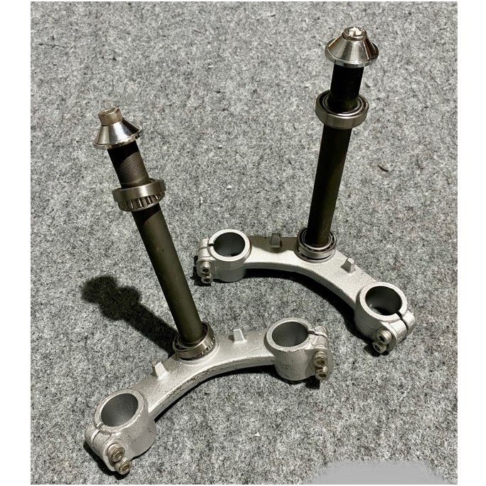 Segitiga ninja bawah R model RR pnp AS shock 33 MM Segitiga atas ninja R askomstir pnp honda