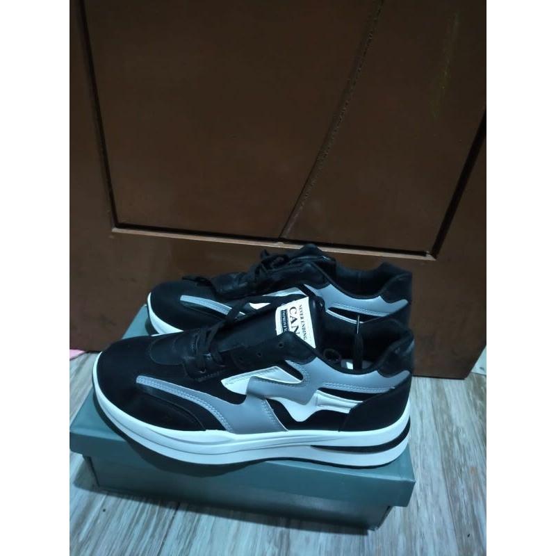 sepatu merk CANI