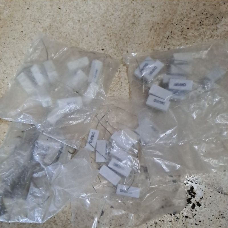 resistor kapur 5W27ohmJ/5W6.8kohm/5W5.6kohm/5w3.9ohm