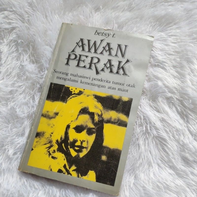Awan Perak - betsy t | Buku Bekas Original