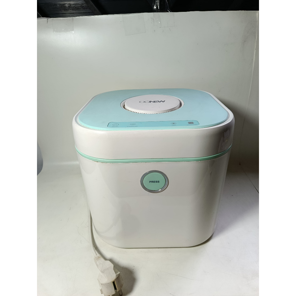 UV Sterilizer & Dryer OONEW ORIGINAL preloved