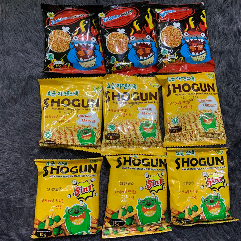 

SHOGUN Kaaro snack mie kremes Pedes, Ayam, kacang 5in1