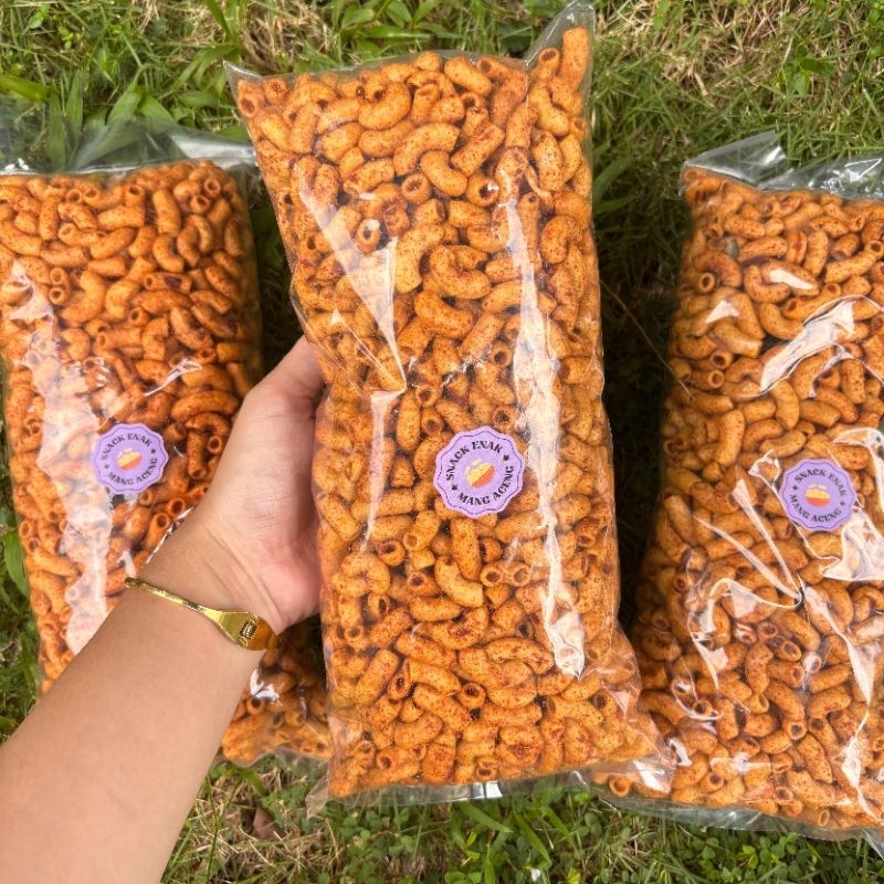 

Makaroni mini rasa chili daun jeruk pedas gurih wangi daun jeruk kemasan 250gr