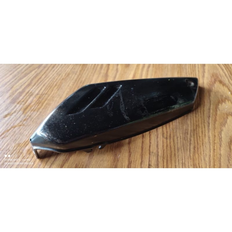 Tempong crypton sebelah kiri original/tutup aki sebelah kiri Yamaha crypton original temple Yamaha c