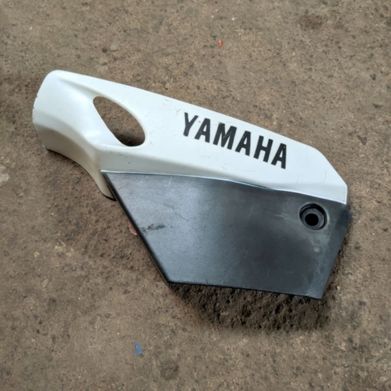 Cover tutup aki yamaha vega lama fizr original f1zr ori