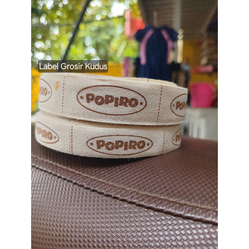 

Label Baju /Label Hijab /Label Woven Damask Subtitute