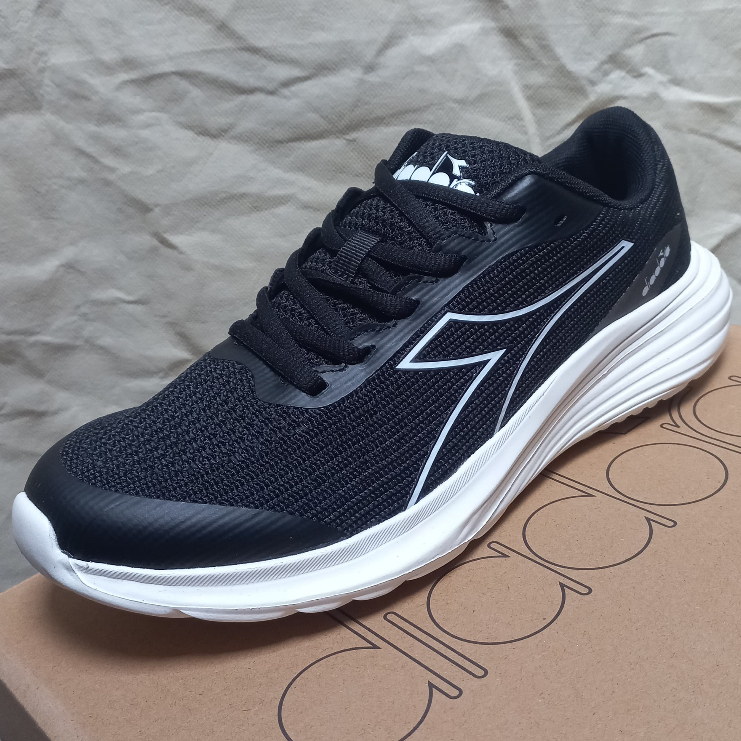 size 41-42-43. Sepatu Running DIADORA ORIGINAL. MoseBlack. Sepatu Olahraga Lari Running Jogging Pria