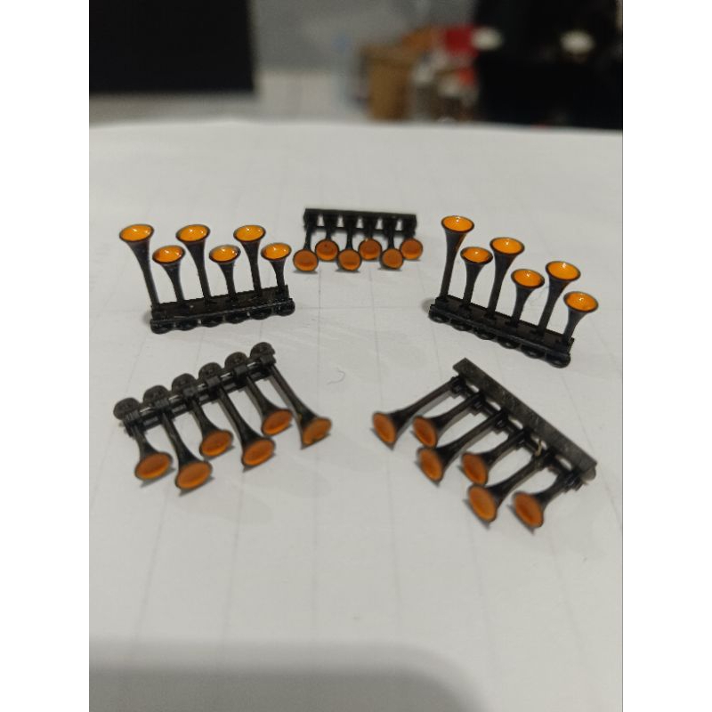 Corong Miniatur Basuri