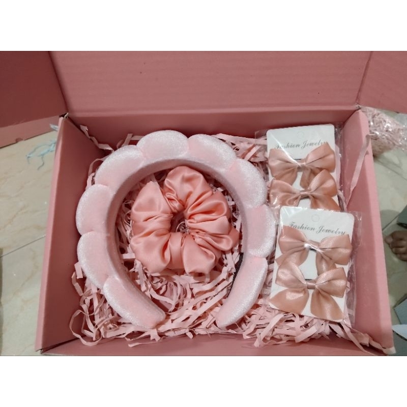 

Gift box pink Gift box coquette