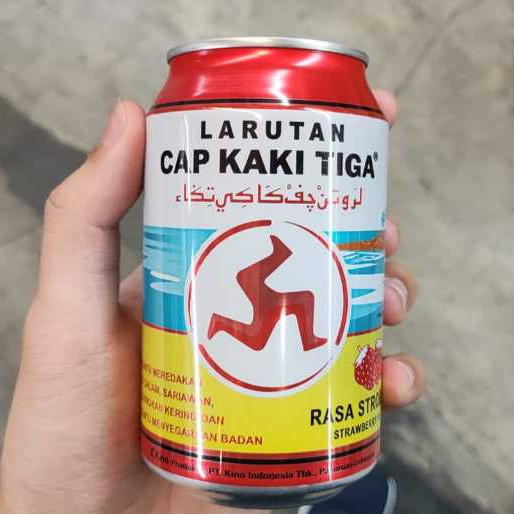 

Kaki Tiga Larutan Stroberi 320ml