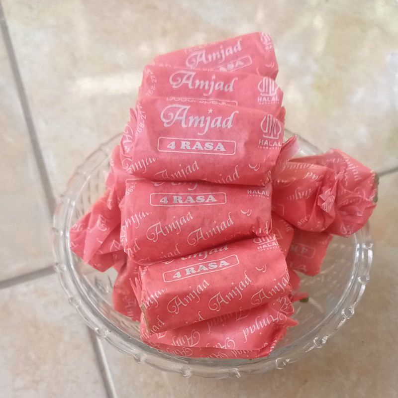 

Dodol Garut 1kg rasa strawberry oleh oleh/makanan khas Daerah Garut Jawa Barat #